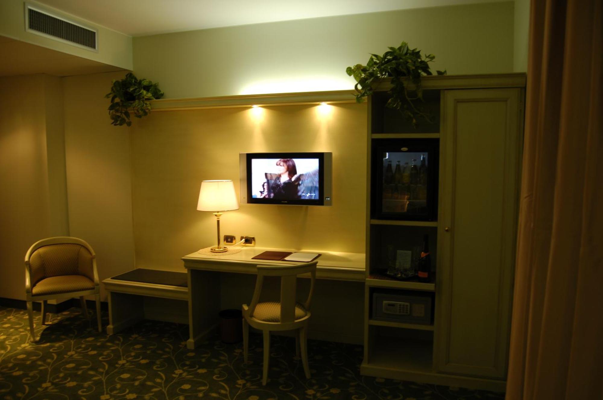 Hm Motelhotel Castellazzo Bormida Dış mekan fotoğraf