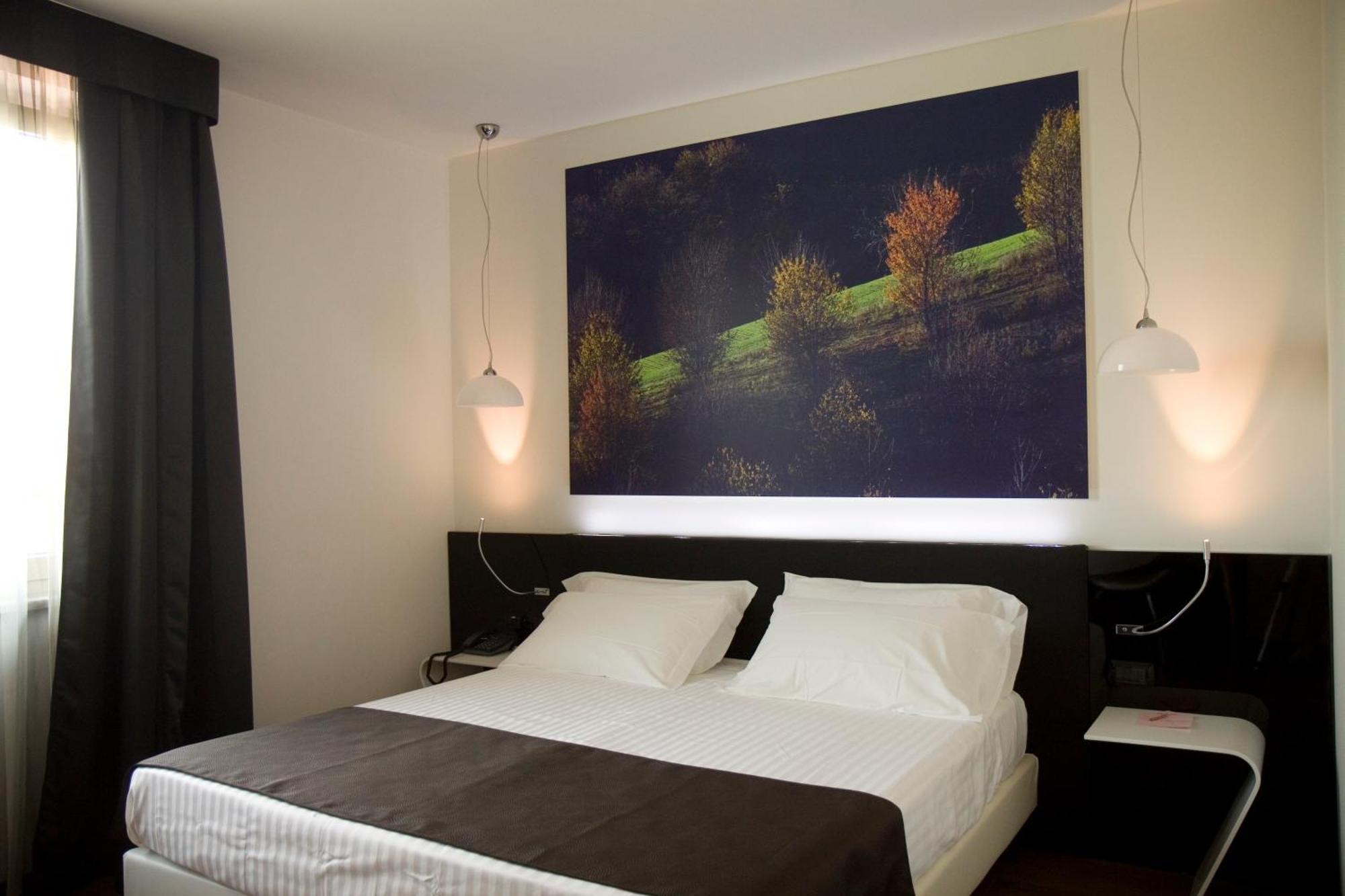 Hm Motelhotel Castellazzo Bormida Dış mekan fotoğraf