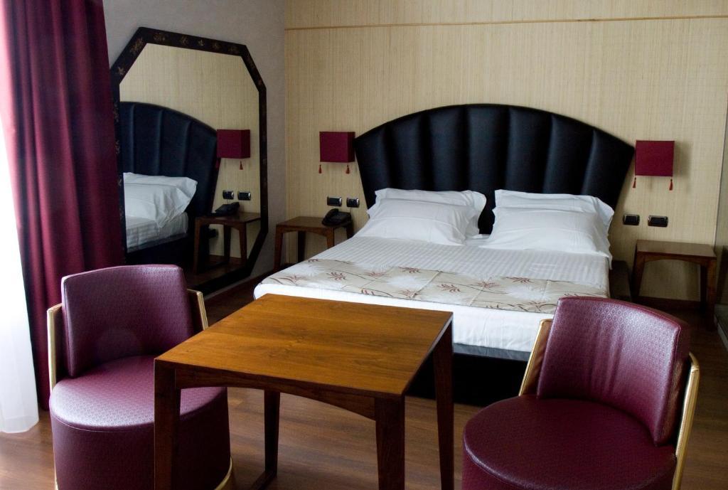 Hm Motelhotel Castellazzo Bormida Oda fotoğraf