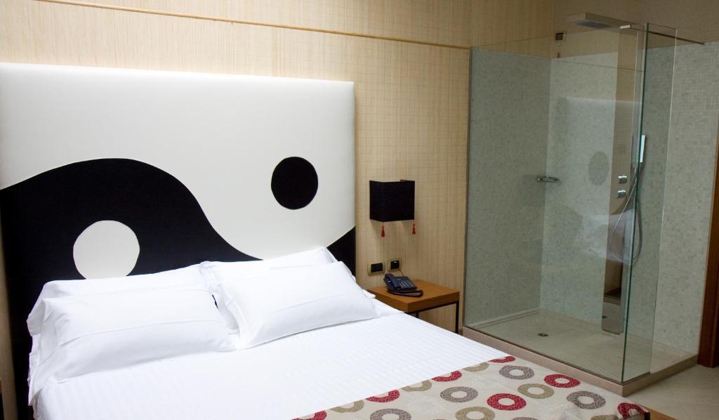 Hm Motelhotel Castellazzo Bormida Oda fotoğraf